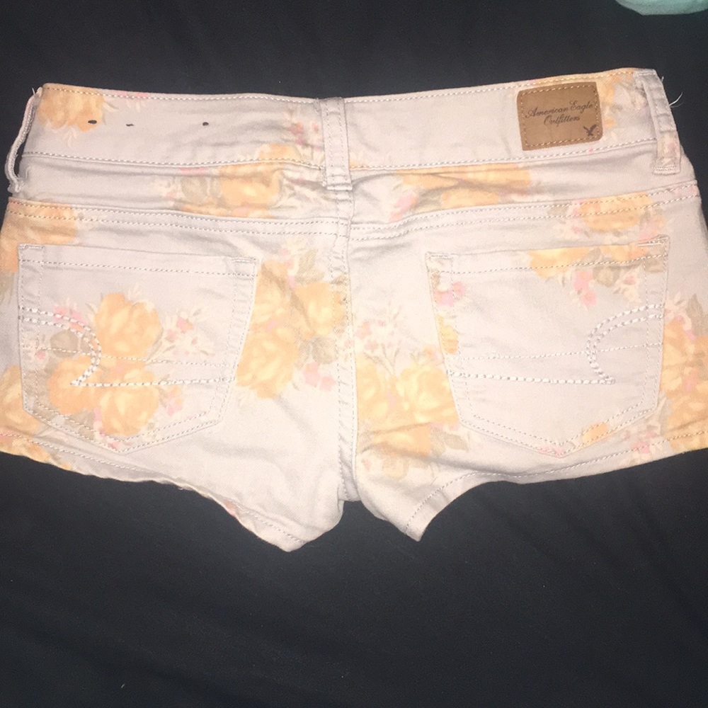 American Eagle Floral Short Shorts